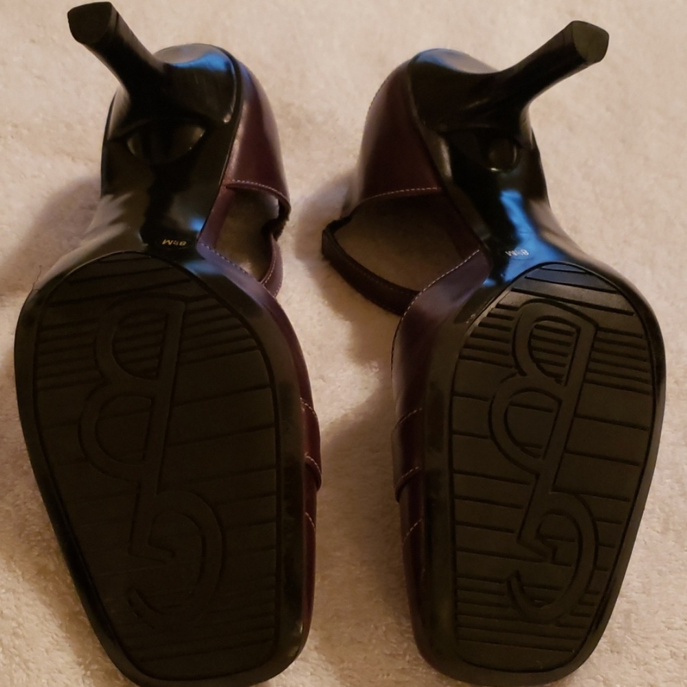 Shoes - Picture 3 of 3